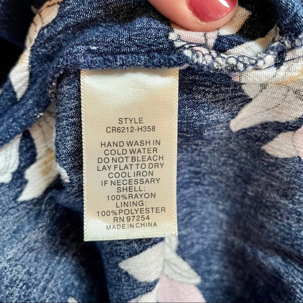 Navy Floral Romper - Medium - Picture 5 of 5